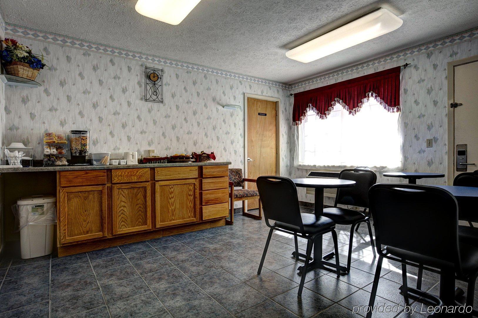 Americas Best Value Inn Of Decatur Restaurant billede